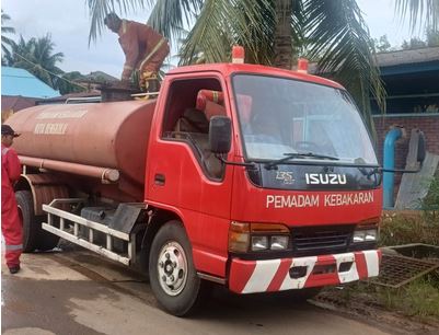 Tirta Hidayah Gandeng Damkar dan BPBD Salurkan Air Bersih ke Warga Terdampak Perbaikan Pipa